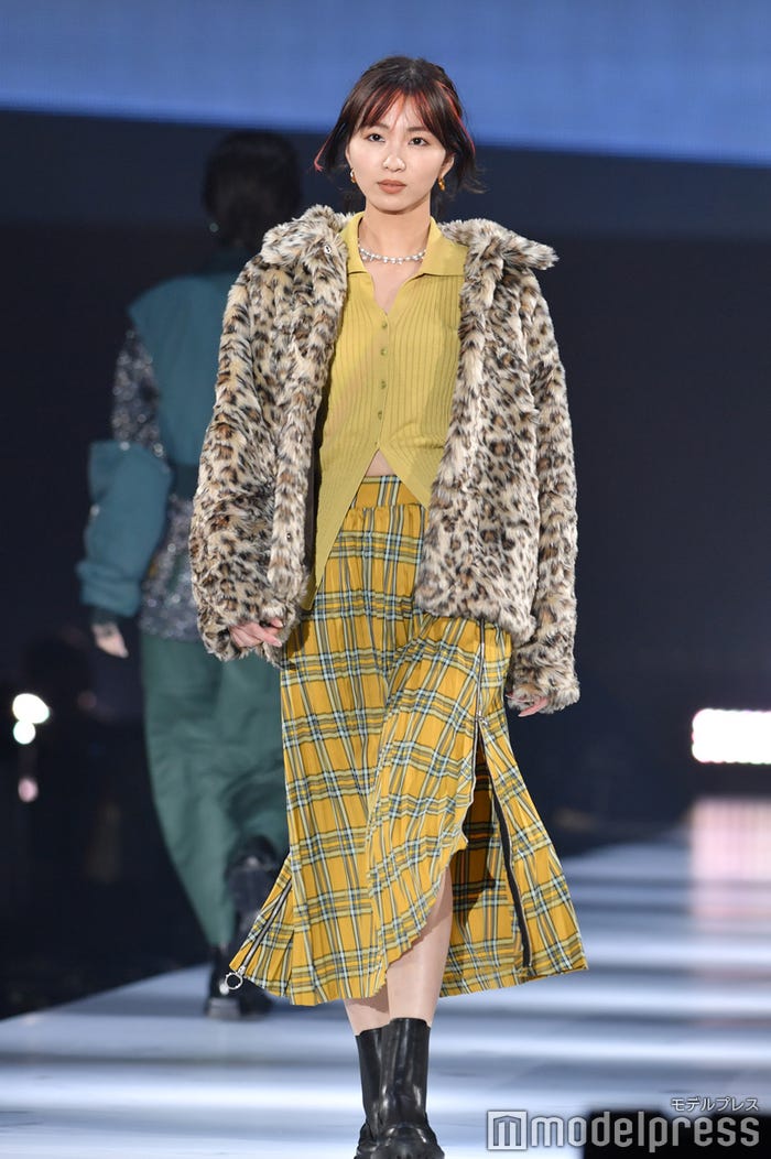 岡崎紗絵(C)モデルプレス