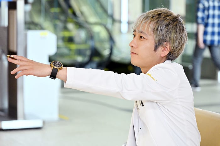 二宮和也「ブラックペアン シーズン2」第2話より(C)TBS