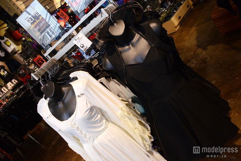 コスプレグッズも販売