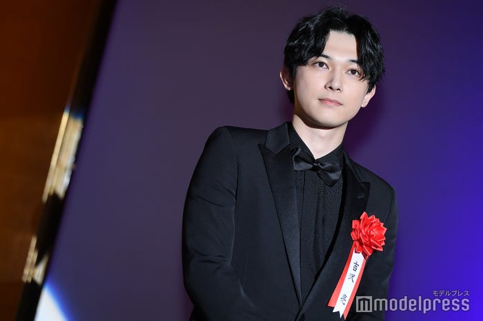 吉沢亮(C)モデルプレス