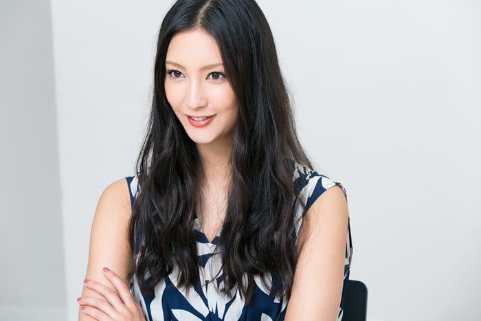 ドラマ『好きな人がいること』に出演中の菜々緒さん(C)TOPLOG