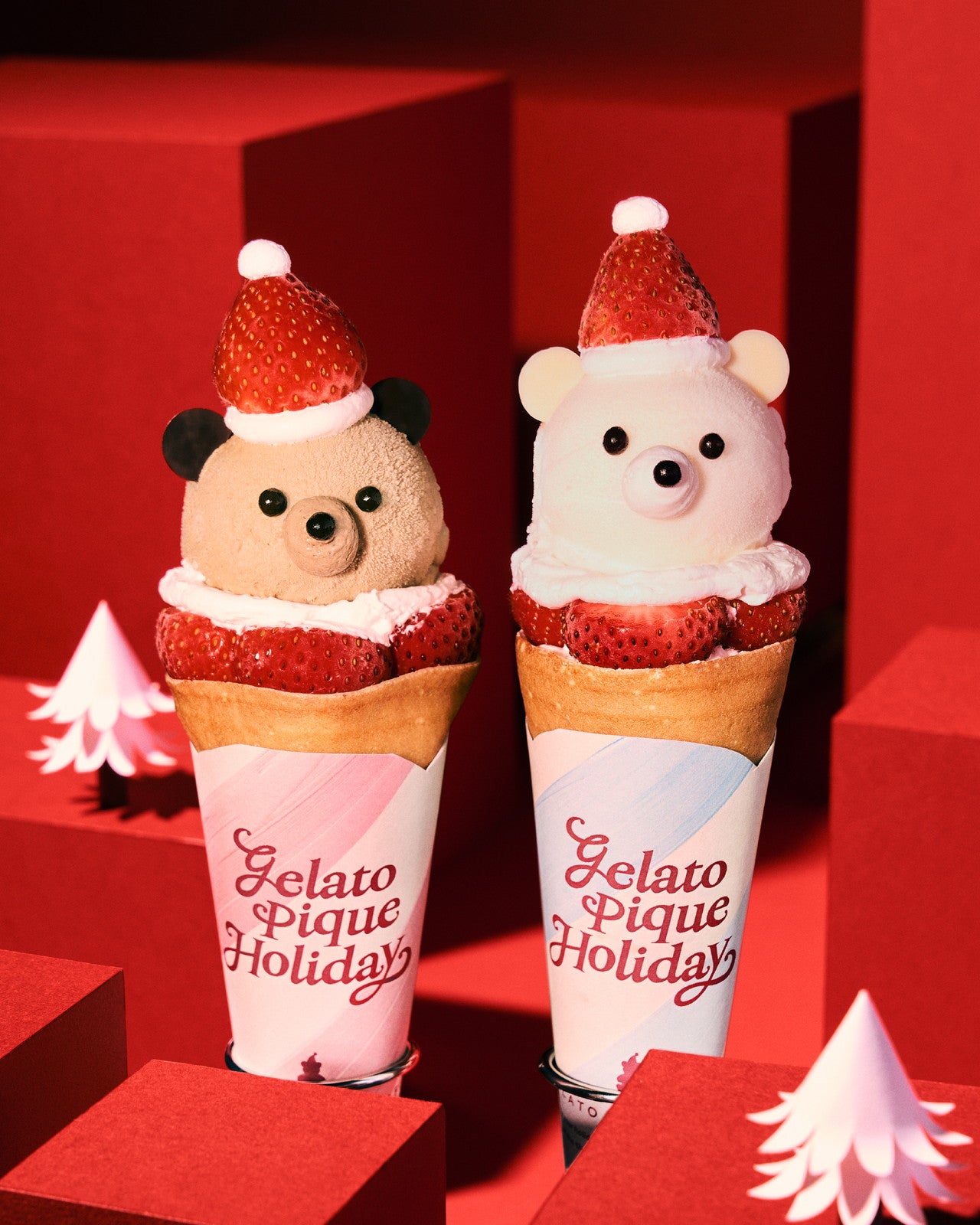 Merry Bear クリームチーズとベリーのクレープ、Merry Bearアールグレイと洋梨のクレープ各¥1,480(提供写真)
