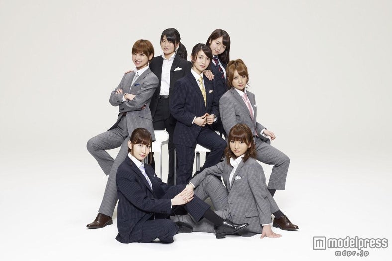 大島×小嶋×篠田らが男装　“男前”なポージングにうっとり