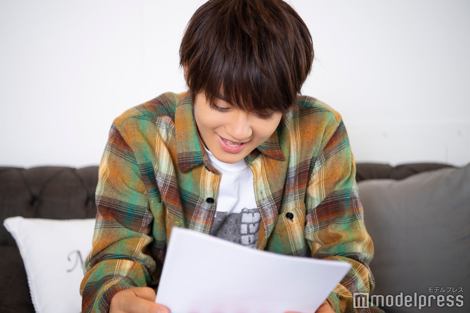 皆さんの甘酸っぱいお悩みにキュンキュンしてしまう佐野さん（C）モデルプレス