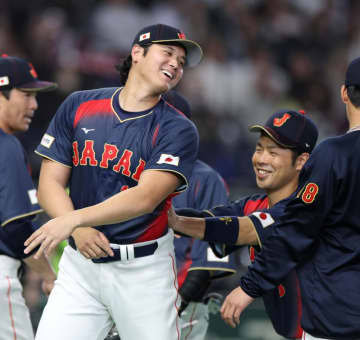 近藤健介「あいつが打つとこうなるかなって」眼前で大谷翔平満塁弾→打席に入ってもどよめく異様な雰囲気 無安打もチーム打撃に徹する「切り替えて」