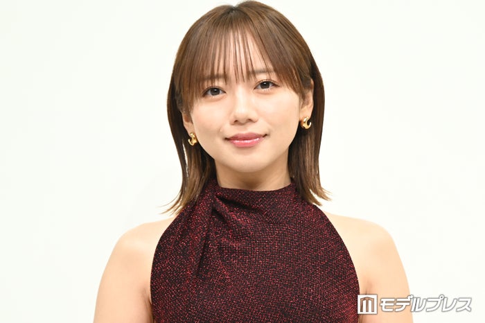 齊藤京子、美脚際立つパリのオフショット公開「スタイル抜群」「めっちゃ綺麗」と絶賛の声