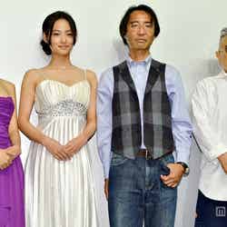 左から：壇蜜、間宮夕貴、大石圭氏、石井隆監督