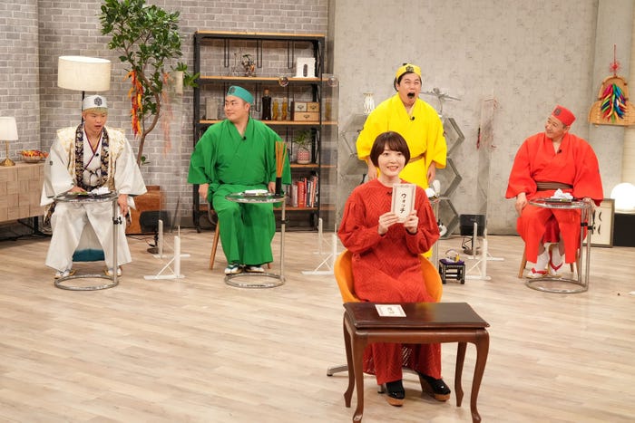 (左から)那須川天心、岡部大、花澤香菜、せいや、長田庄平 (C)フジテレビ