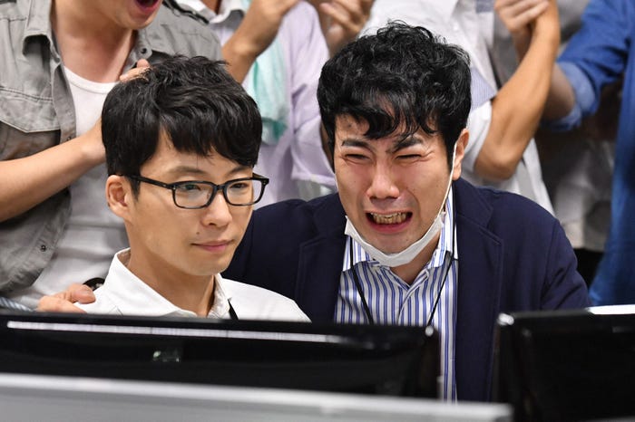 星野源、藤井隆「逃げるは恥だが役に立つ」第1話・場面カット(C)TBS