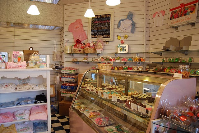 こじんまりとした可愛らしい店内／photo by ninacoco