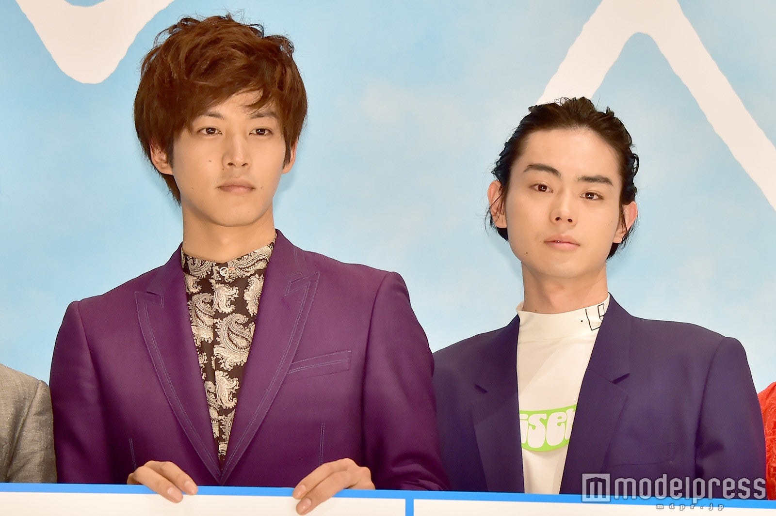 松坂桃李、菅田将暉 （C）モデルプレス