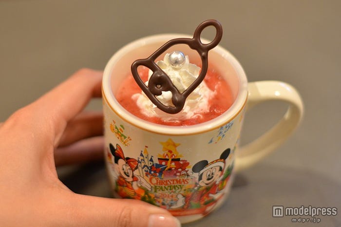 カスタードムース、スーベニアカップ付き¥720(TDL)