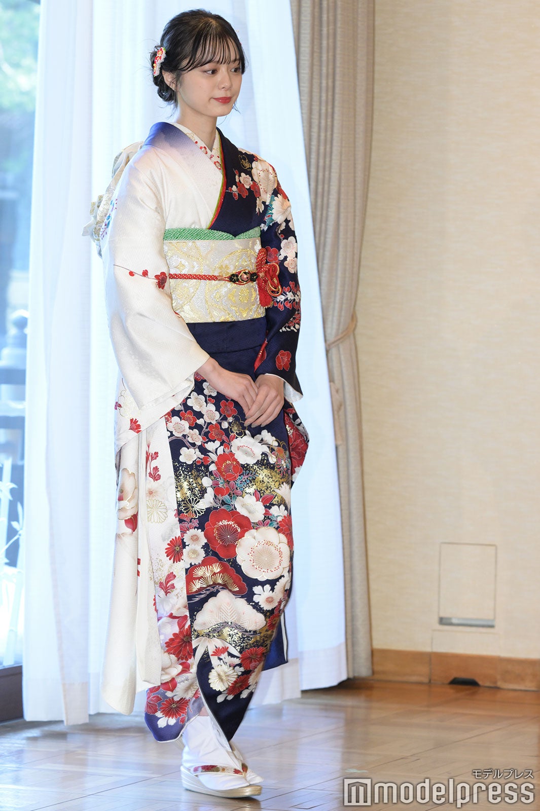 紺野彩夏（C）モデルプレス