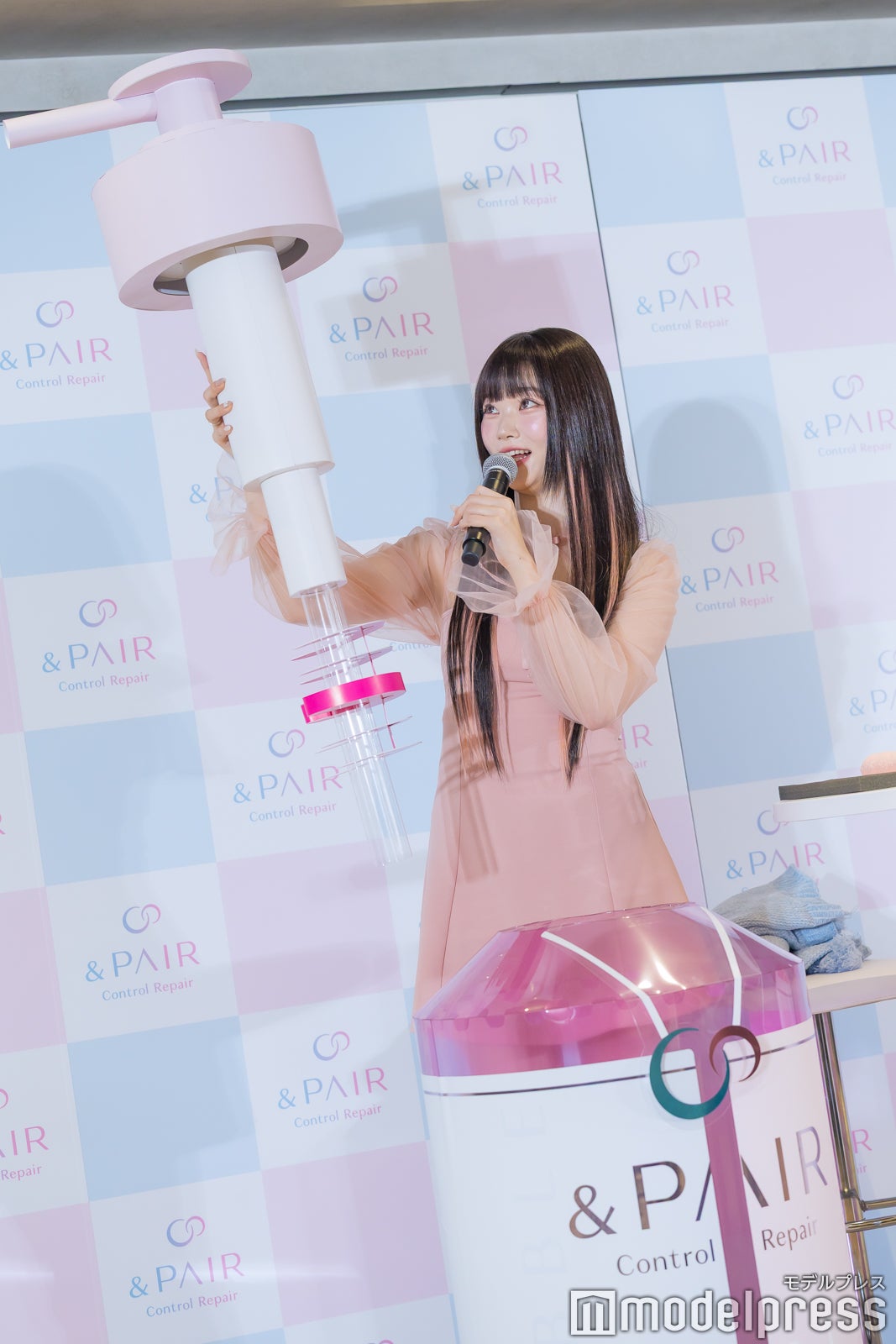 つき（TSUKI）（C）モデルプレス