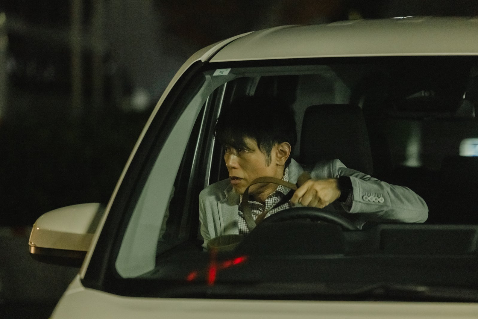 原田泰造「ノンレムの窓 2025・新春」より「よーい、フィクション！」（C）日本テレビ