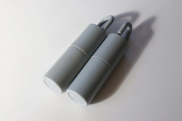 ダイソーのホルダー付詰め替え容器