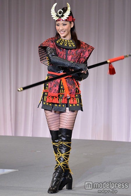 画像7 8 ミス ユニバース日本代表 世界に挑む 甲冑姿 お披露目 モデルプレス
