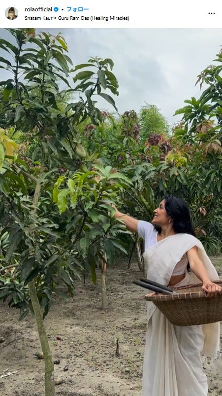 ローラ公式Instagramより