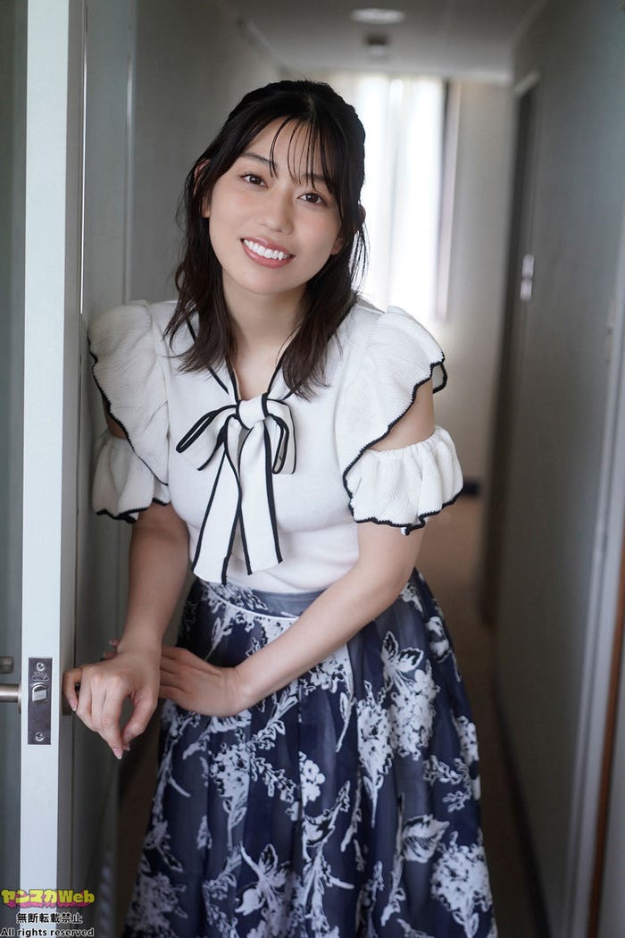 凛咲子(C)佐藤佑一/ヤンマガWeb