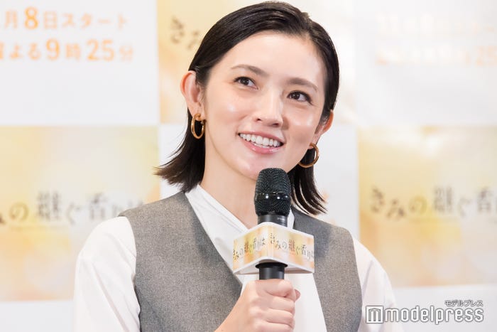 星野真里(C)モデルプレス