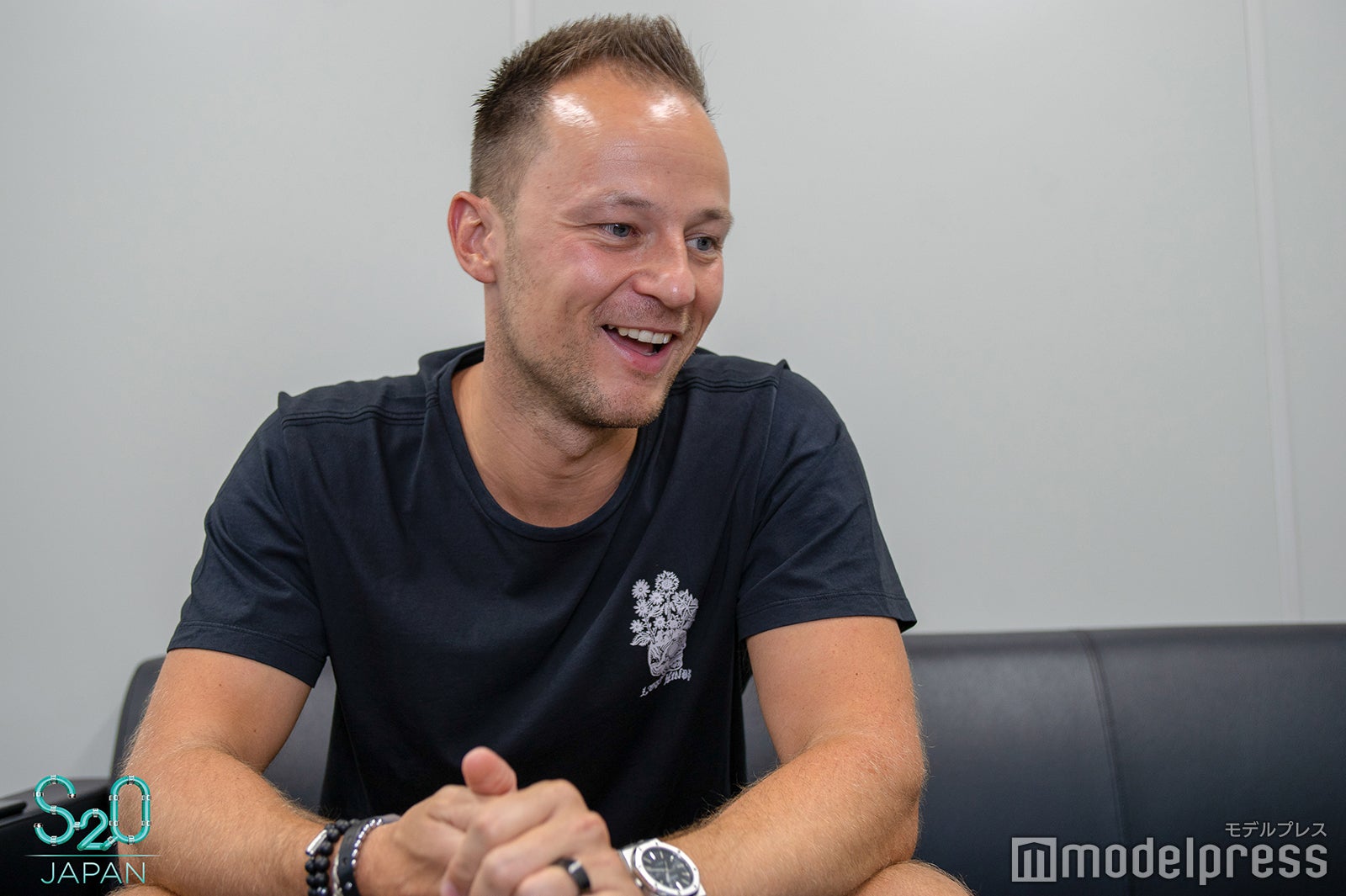 YVES V（C）モデルプレス