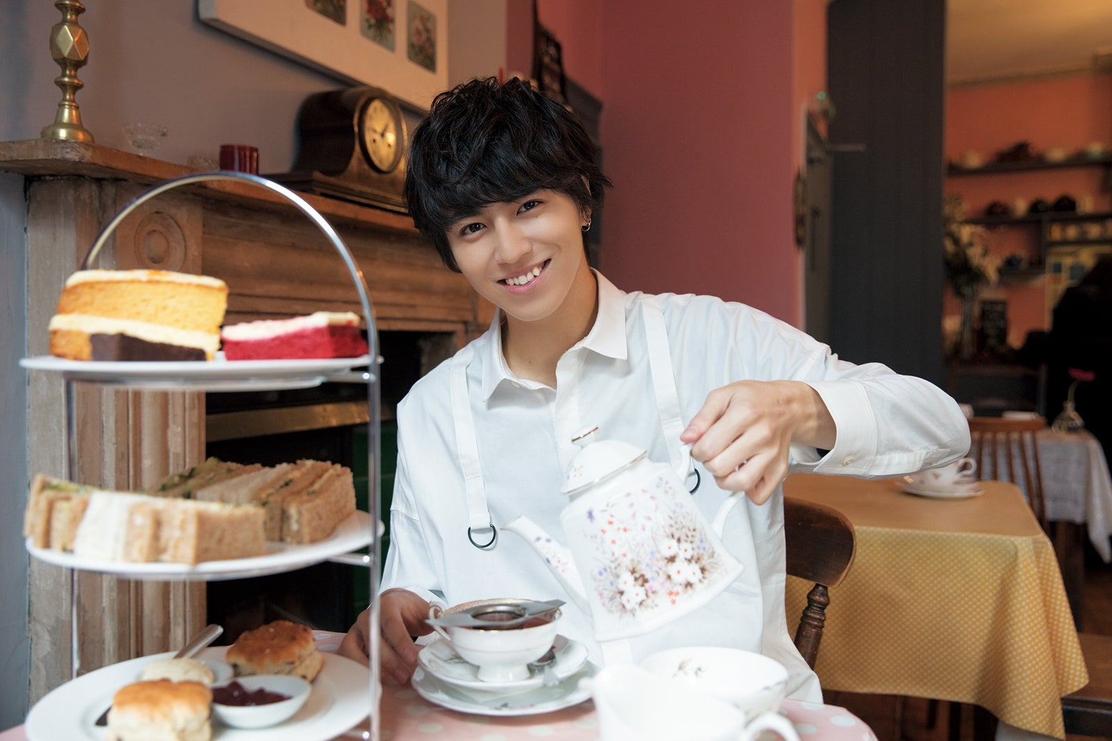 タカシ／タカシ写真集『ユニオンジャックであなたの心もジャック!!!!!!!!』より（提供画像）