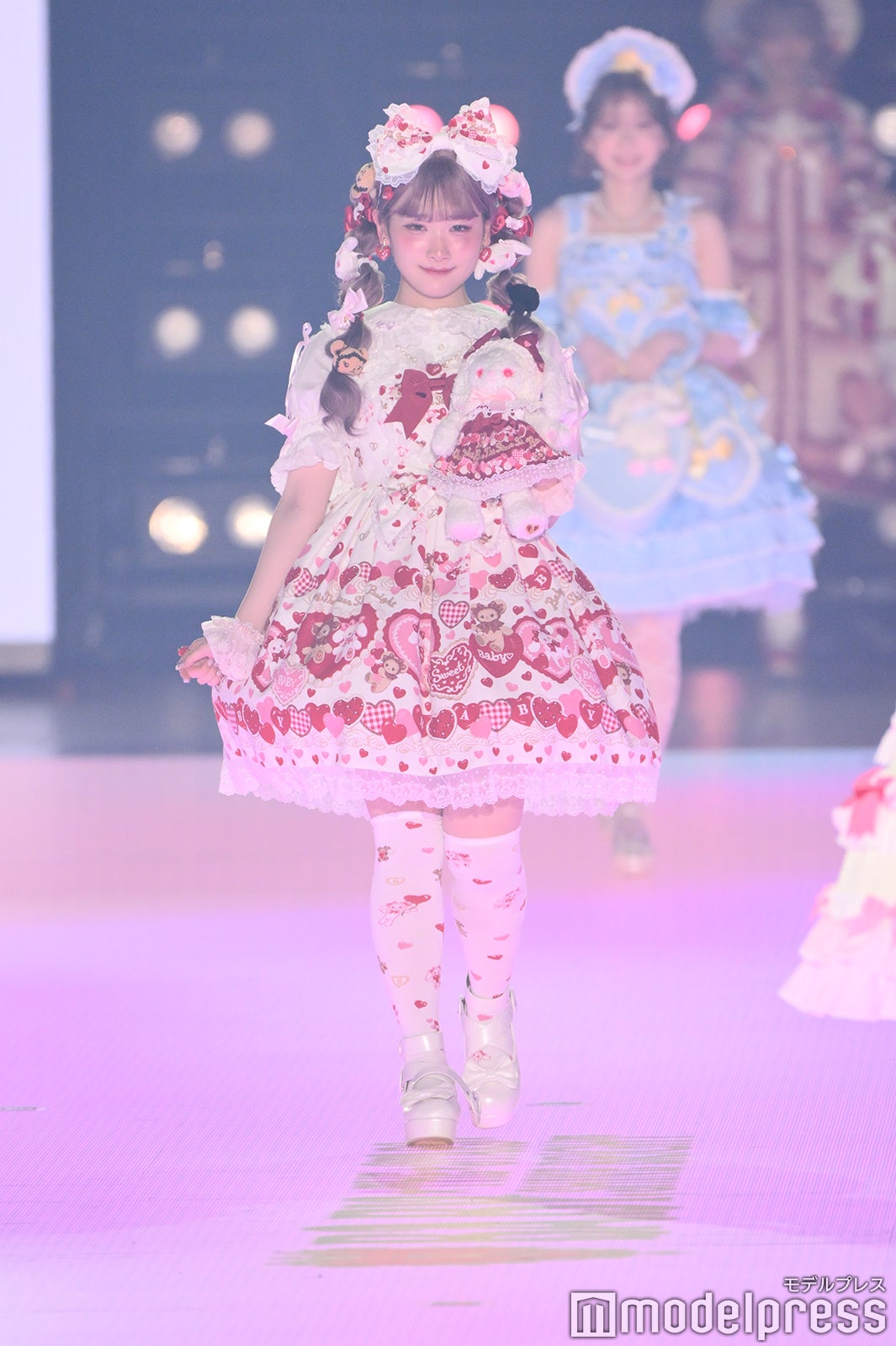 （C）モデルプレス