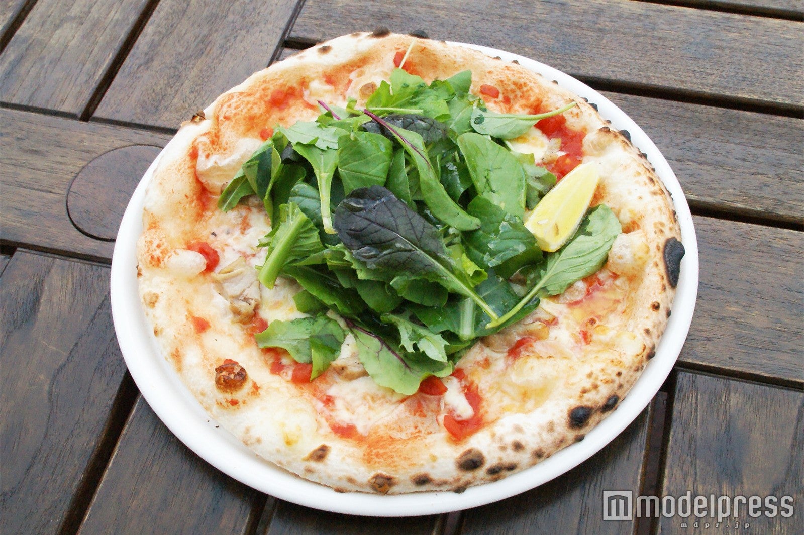 「奥美濃古地鶏のハーブピッツァ」1,100円（税抜き）（C）モデルプレス