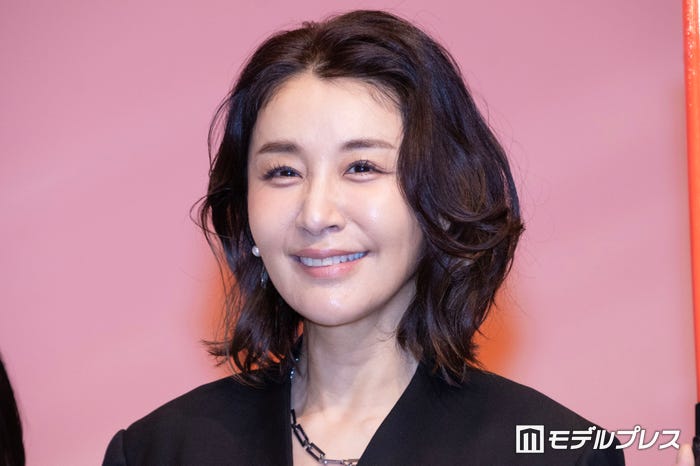 鈴木紗理奈(C)モデルプレス