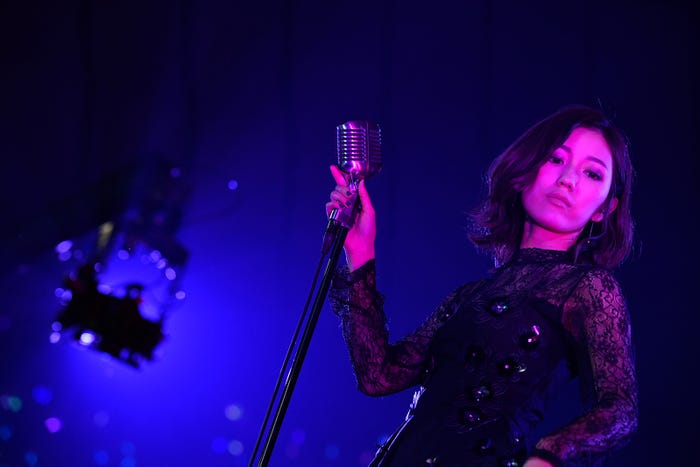 渡辺麻友「AKB48グループ同時開催コンサートin横浜~今年はランクインできました祝賀会~」(C)AKS