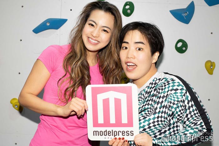 岡部友さん、ゆりやんレトリィバァ (C)モデルプレス