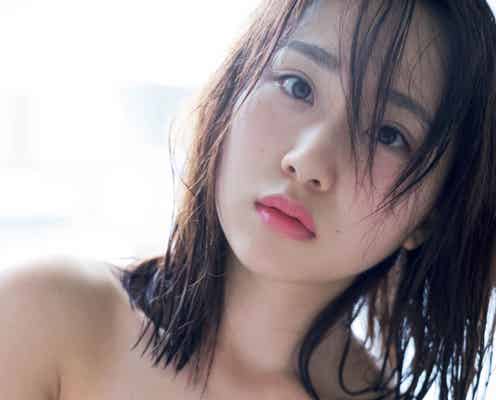 AKB48高橋朱里、一糸まとわぬ勝負の“美バスト”大胆カット解禁<曖昧な自分>