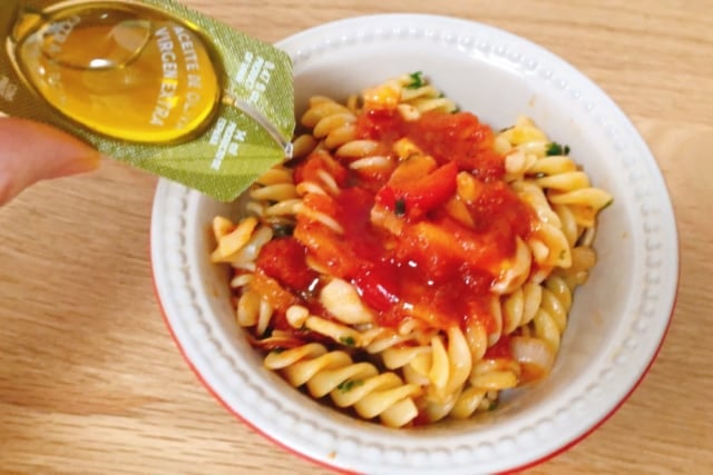 コストコMINIOLIVA エクストラバージンオリーブオイルパスタに