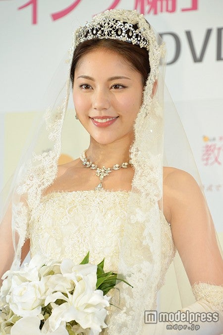 水沢エレナ、新事務所所属を報告「幅広く新しいことにも挑戦