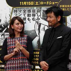 第27回東京国際映画祭審査委員特別上映舞台挨拶に出席した（写真左から）加藤夏希、別所哲也【モデルプレス】