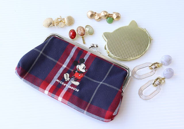 雑誌　付録　雑誌付録　人気　おすすめ　オススメ　宝島社　宝島　レビュー　便利　優秀　当たり　最高　今月号　予定　今月　2023　SPRiNG　10月号　ミッキーマウス　ミッキー　ディズニー　コラボ　ポーチ　がま口ポーチ　付録ポーチ　ディズニーグッズ