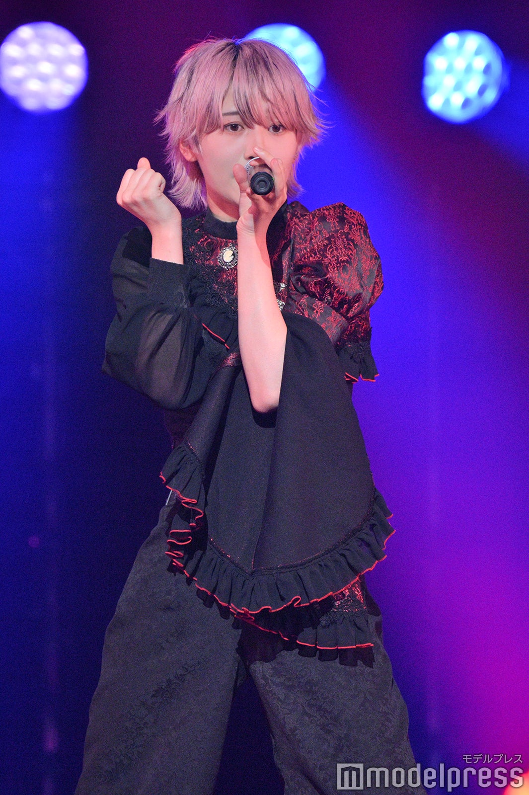 AVAM（C）モデルプレス