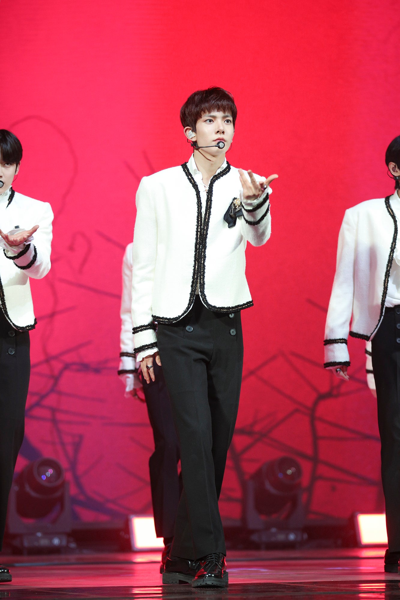 HEESEUNG（C）BELIFT LAB