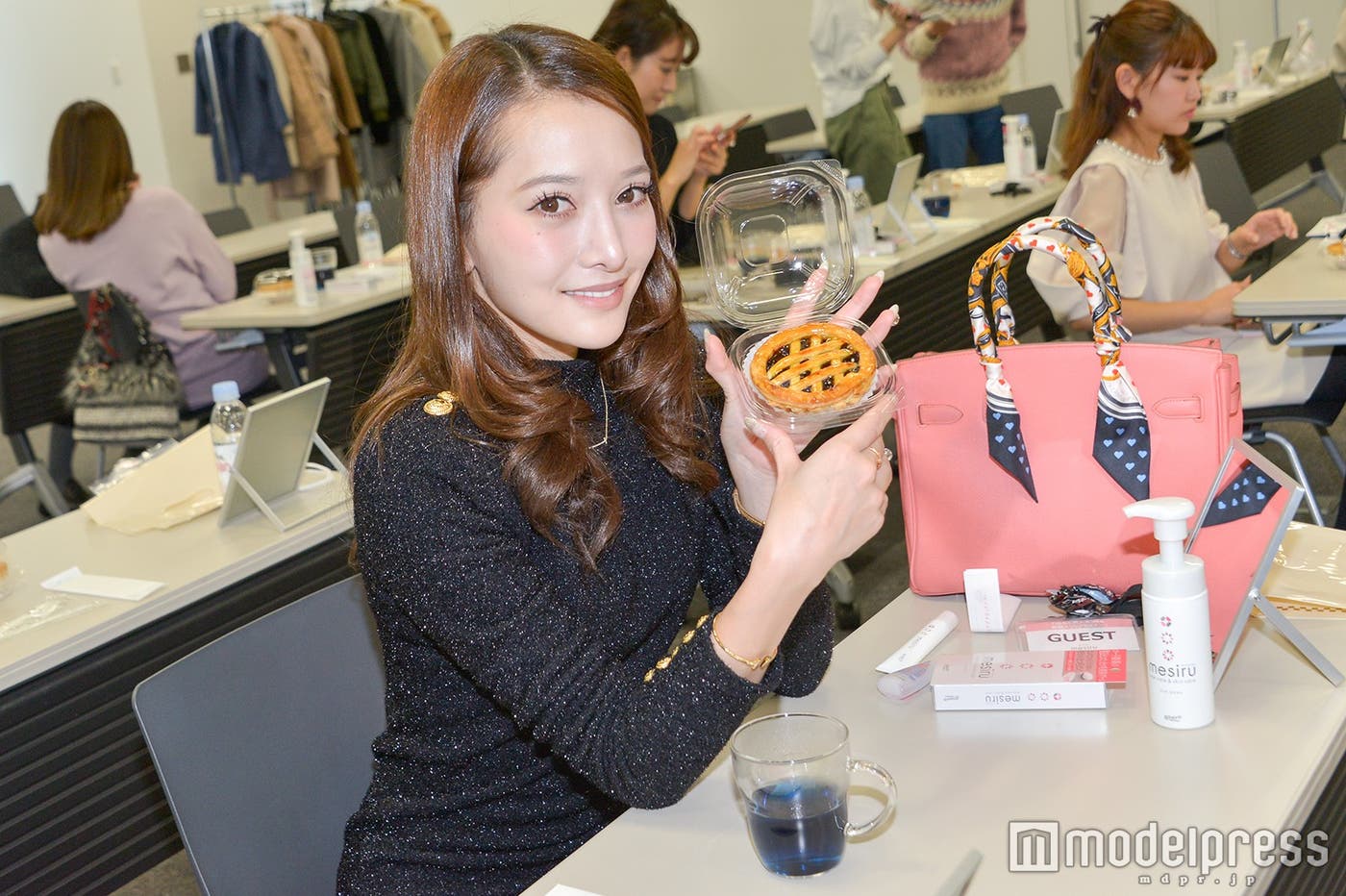 休憩時間にもキレイをチャージ(C)モデルプレス