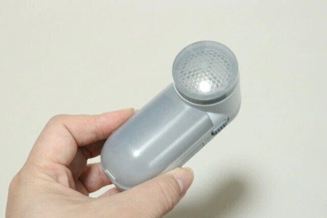 ダイソーのくるくる毛玉取り