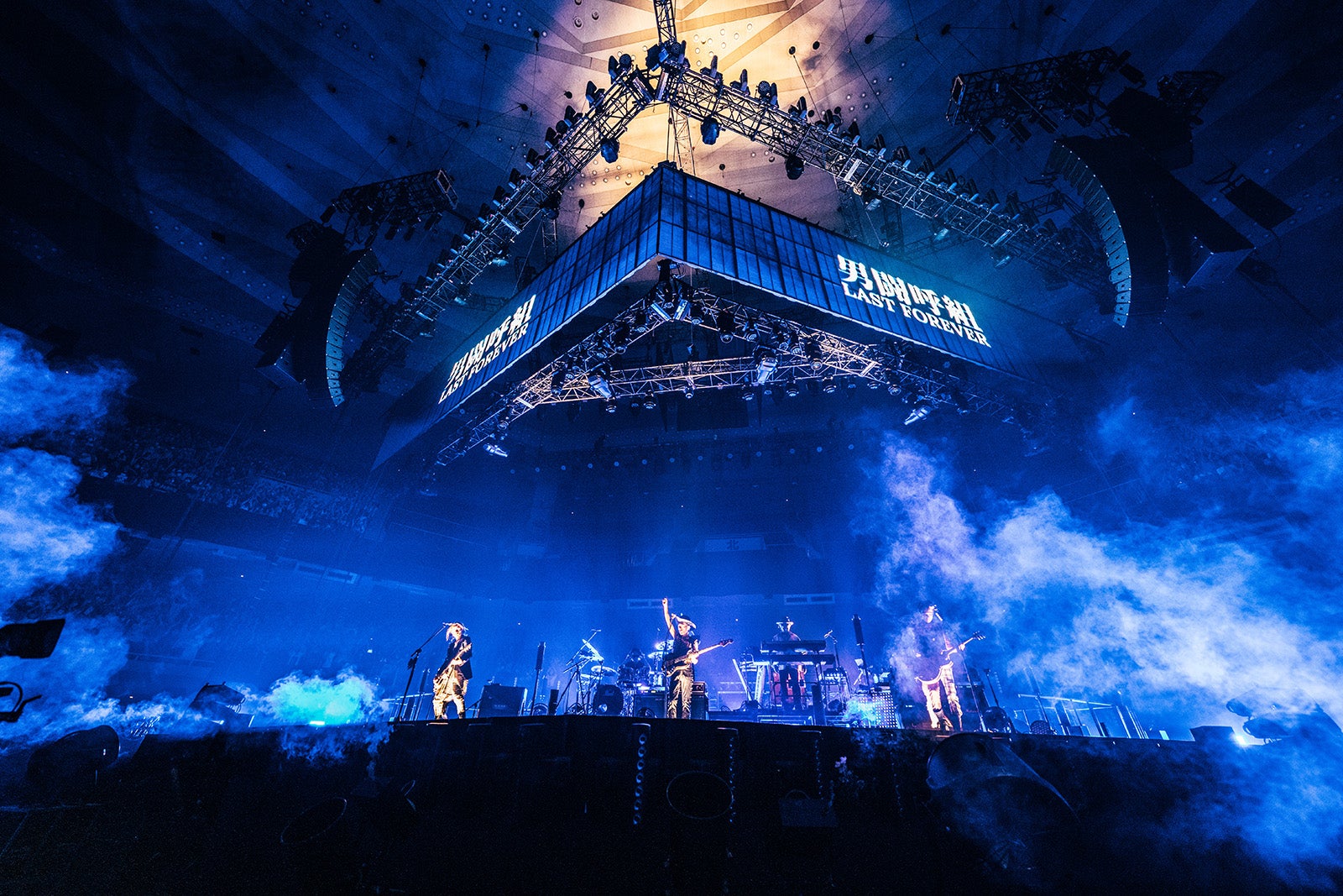 男闘呼組「LASTFOREVER」より（提供写真）