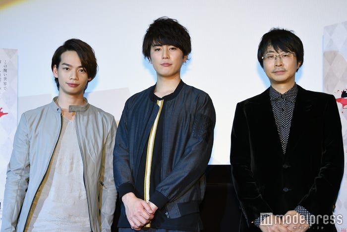 (左から)池田純矢、間宮祥太朗、古屋兎丸氏(C)モデルプレス