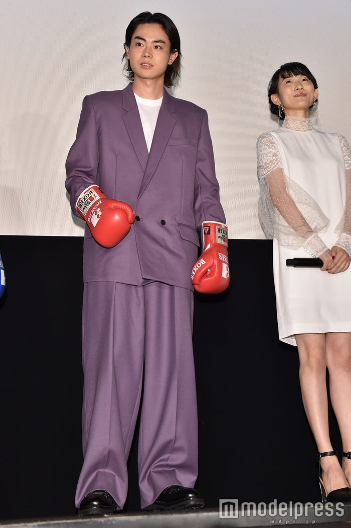 菅田将暉、木下あかり (C)モデルプレス