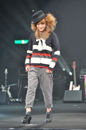 平山あや、新ブランド立ち上げを発表　ファンの反応は？