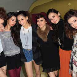 「KATY」モデル(左から)中村瑠璃奈、水上桃華、谷川りさこ、小森未彩、泉水セーラ、永井麻央