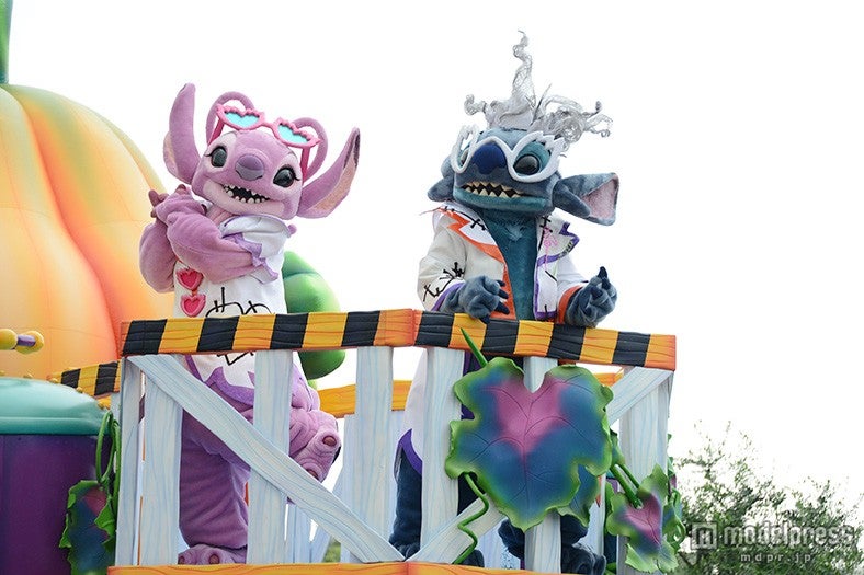 パレード「ハッピーハロウィーンハーベスト」／スティッチ、エンジェル