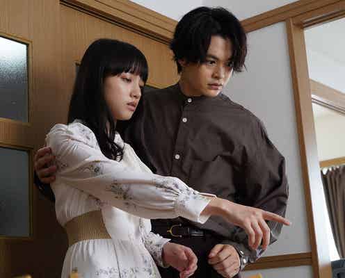 清原果耶&瀬戸康史が超接近密着「霊媒探偵・城塚翡翠」第2話予告シーンに反響「すでにドキドキ」「美しい」