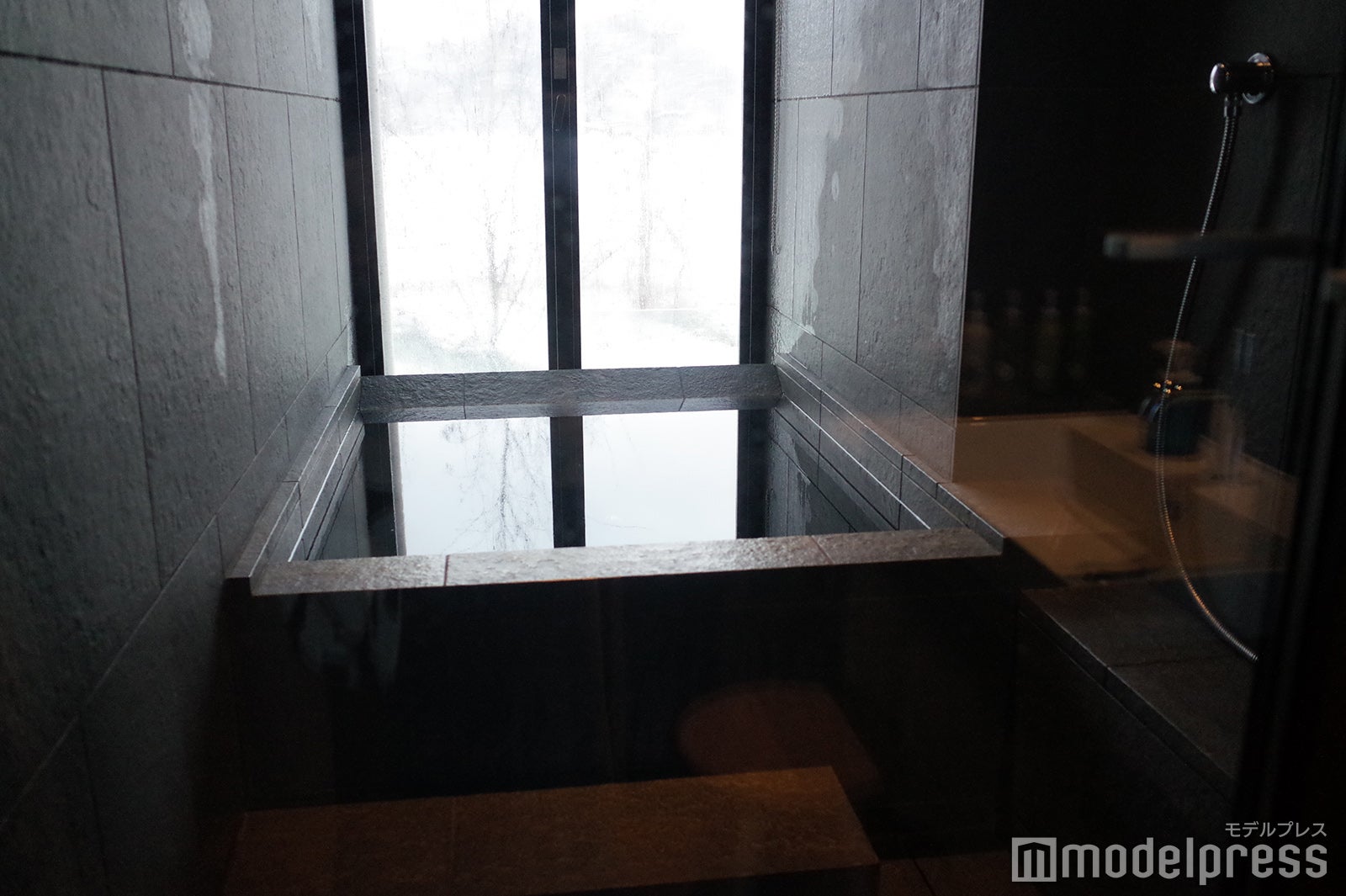 界 ポロト（C）モデルプレス