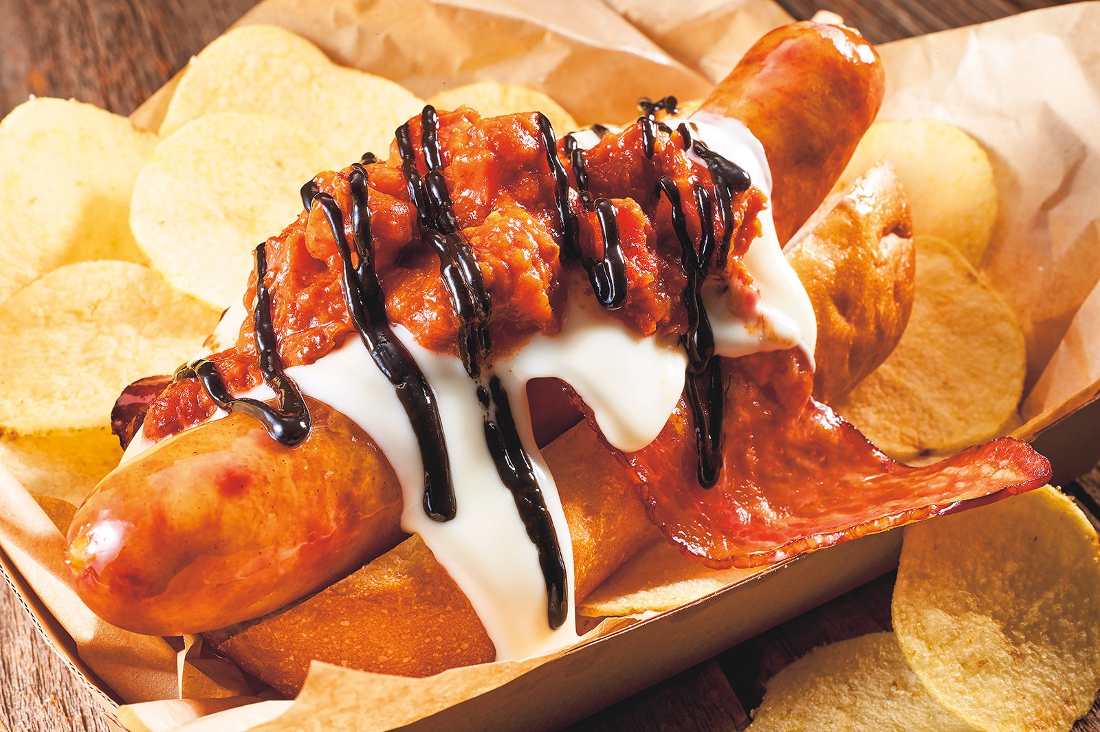 夜限定のフード／画像提供：ユー・エス・ジェイ