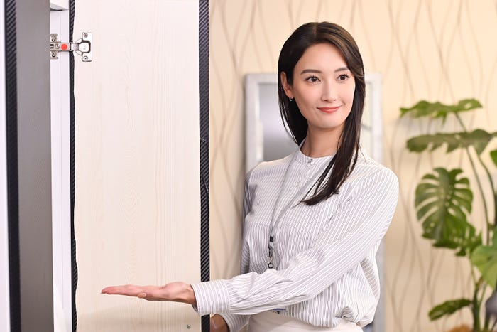 菜々緒「無能の鷹」第3話(C)テレビ朝日